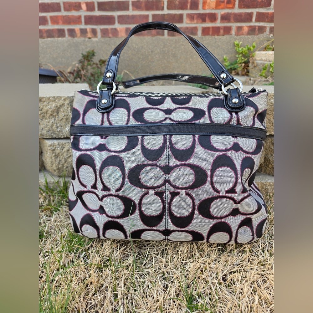 Coach Poppy Metallic Signature Tote Bag. - Picture 16 of 16